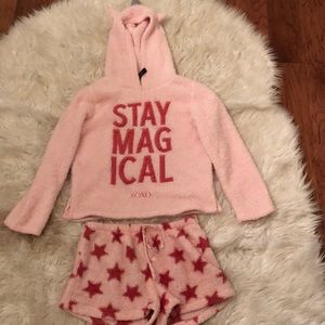 pajama set